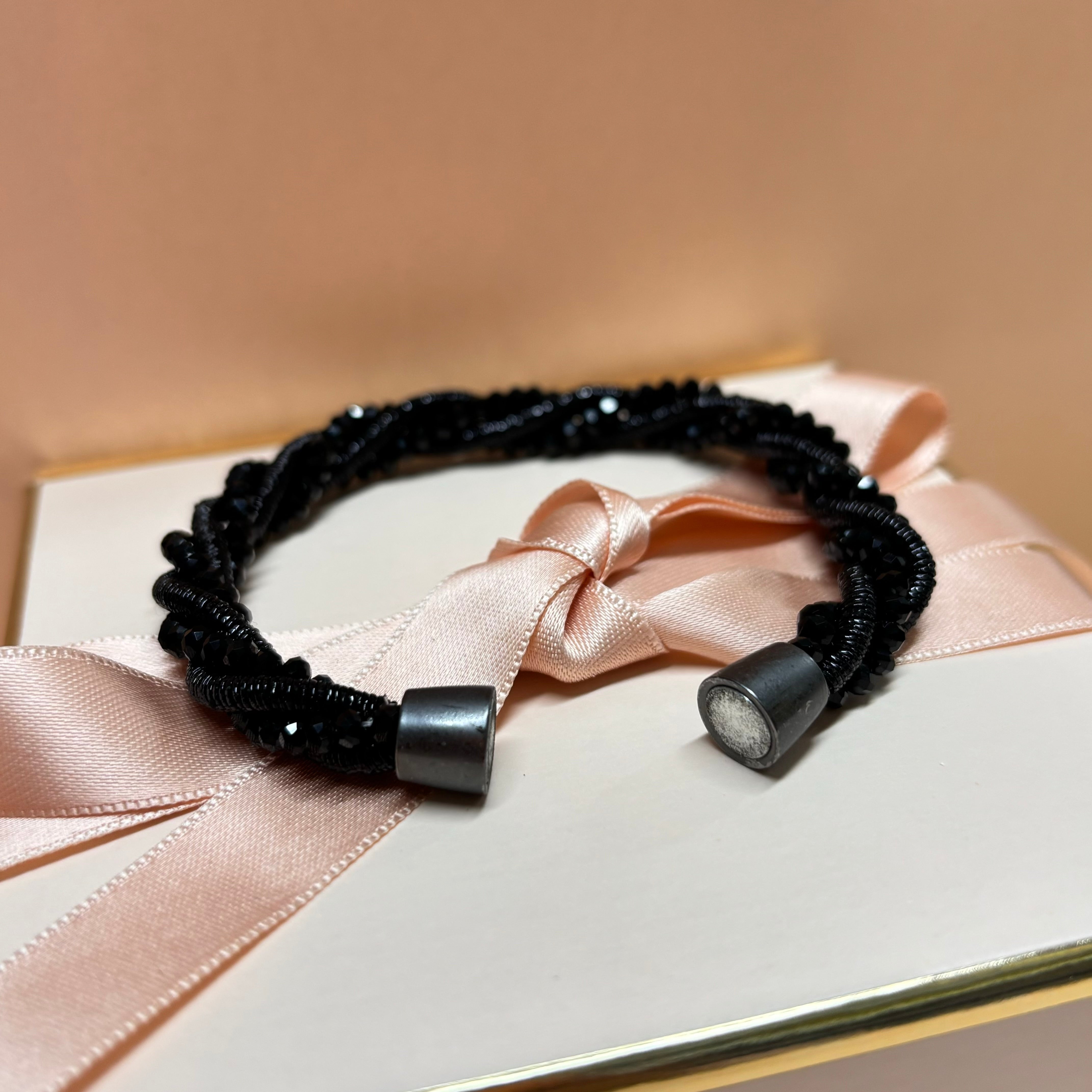 Twisted black bracelet