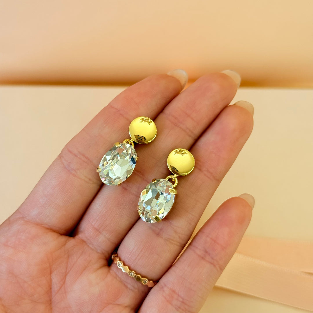 Oval Swarovski crystals gold plated earrings