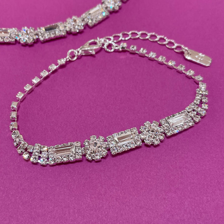 Elegant set