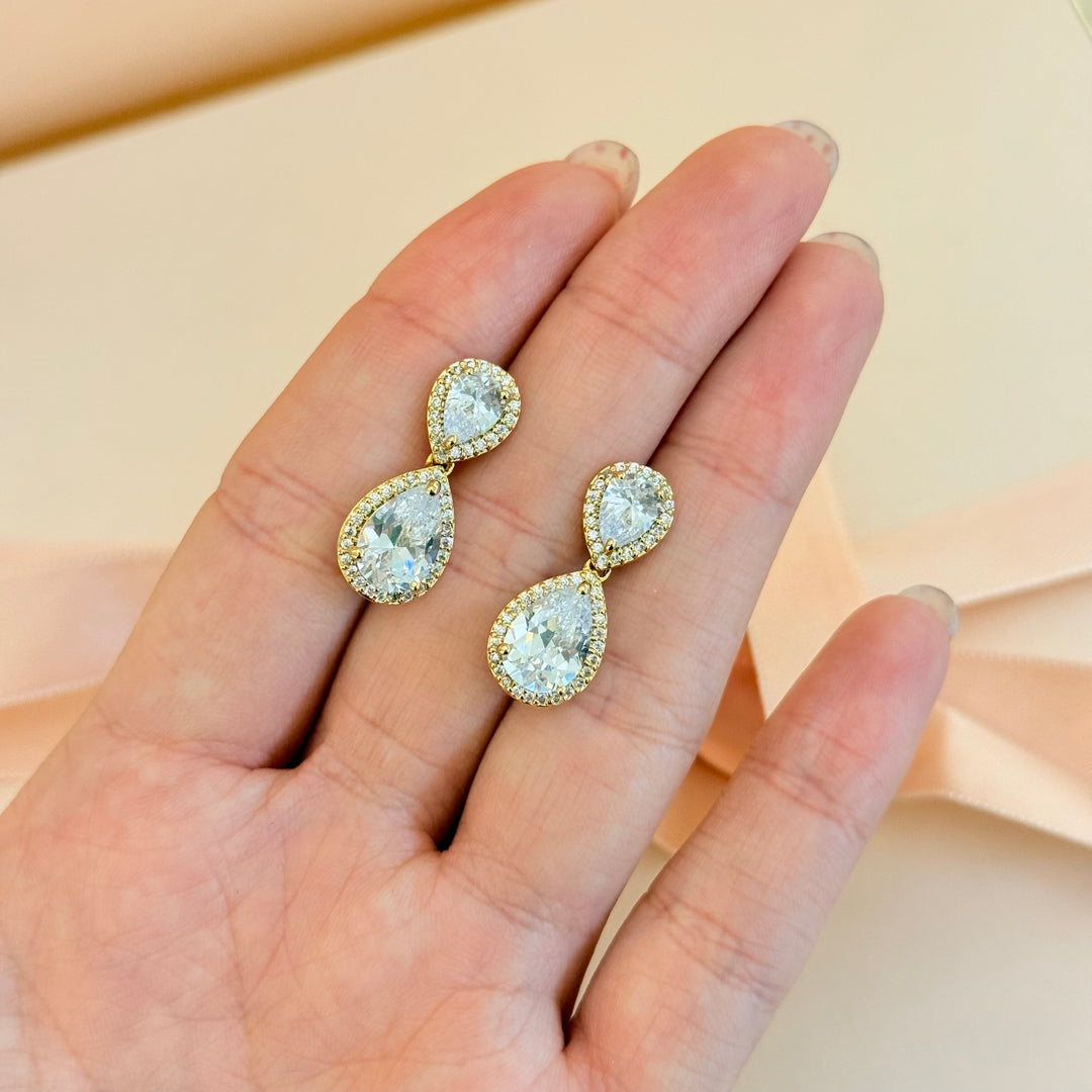 Double teardrop zircone gold plated earrings