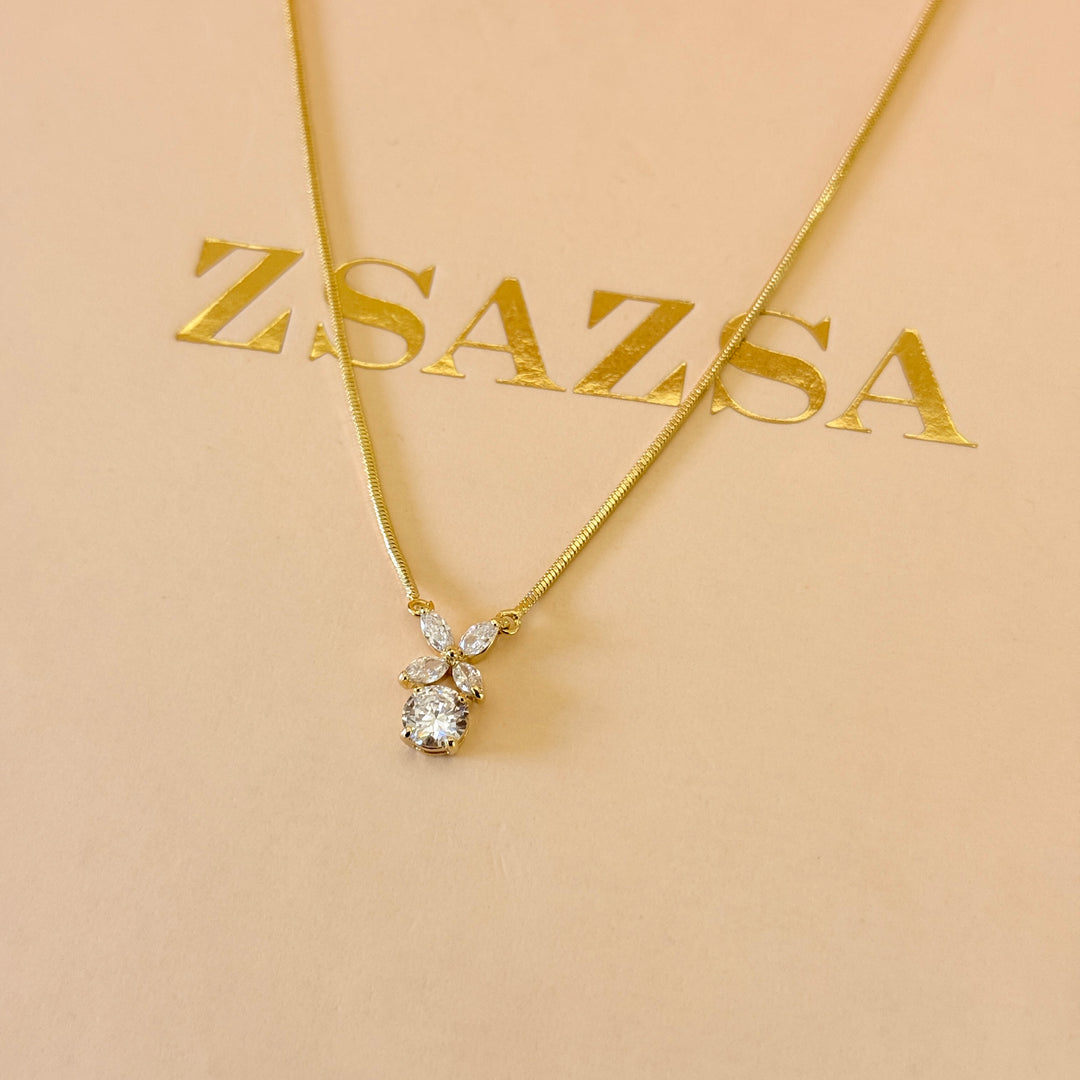 Dainty zircone gold plated pendant set