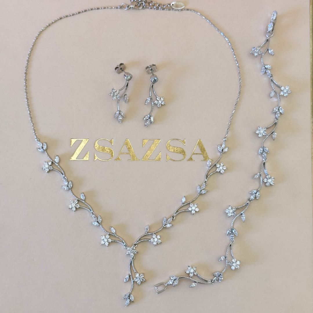 Flower and leaves zircone silver set