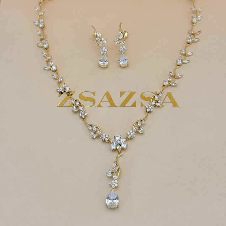 Teardrop and flower zircone gold plated set