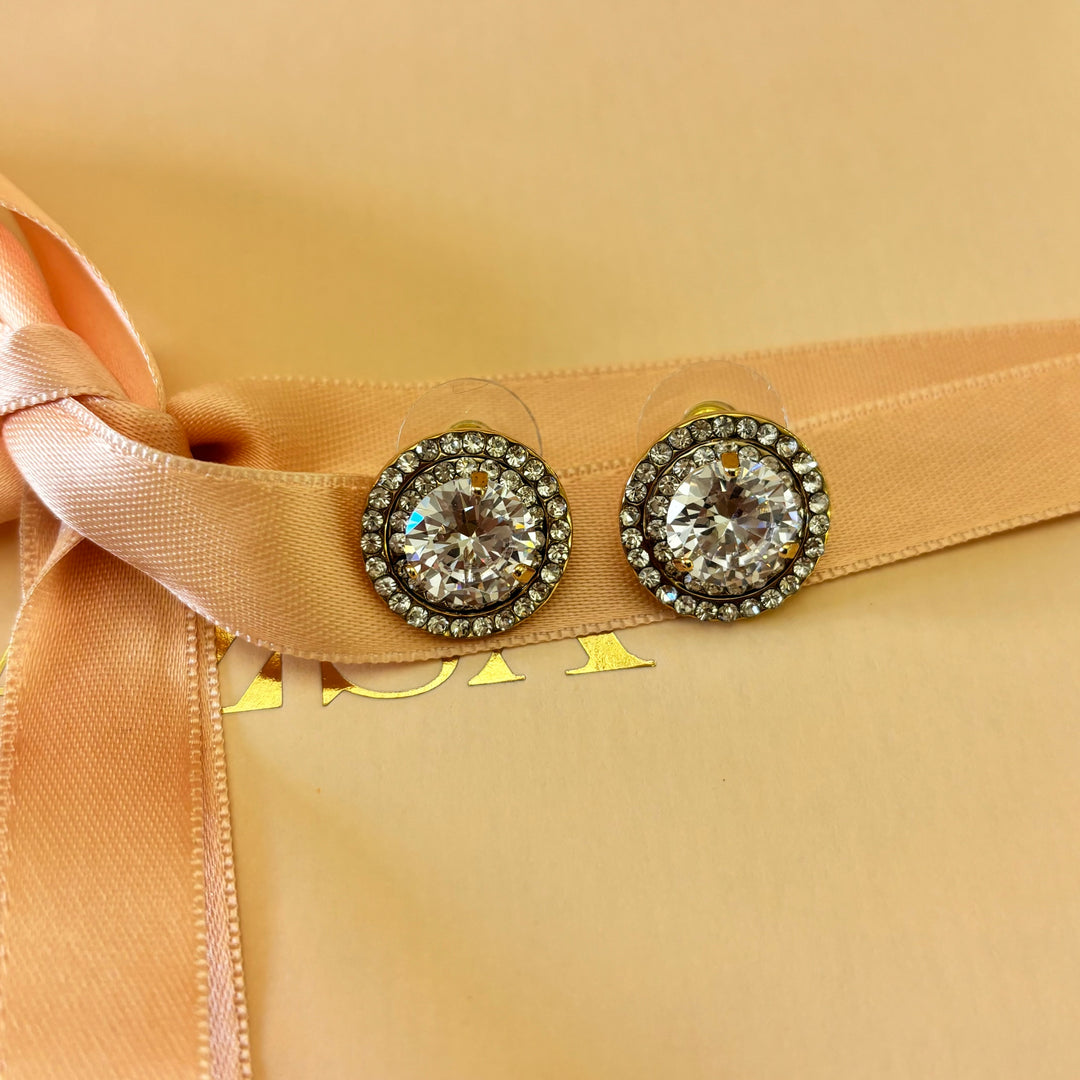 Round earrings