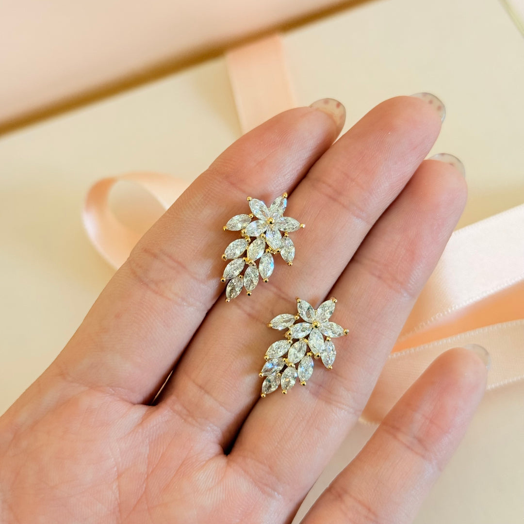 Marquise flower zircone gold plated earrings
