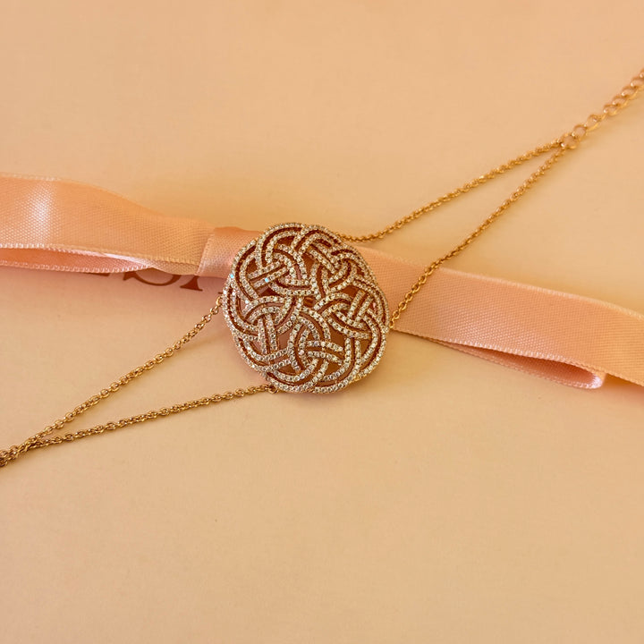 Zircone twisted in the middle gold plated bracelet