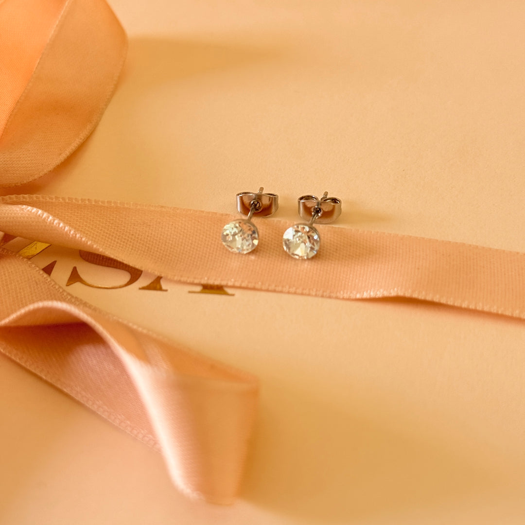 Small solitaire Swarovski crystals silver studs
