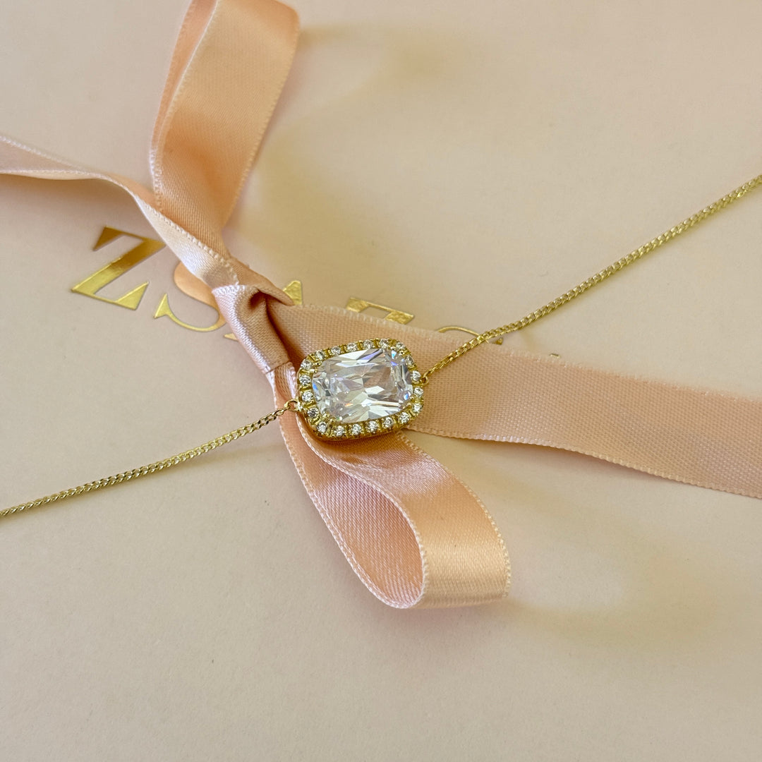 Zircone rectangular in the middle gold plated bracelet
