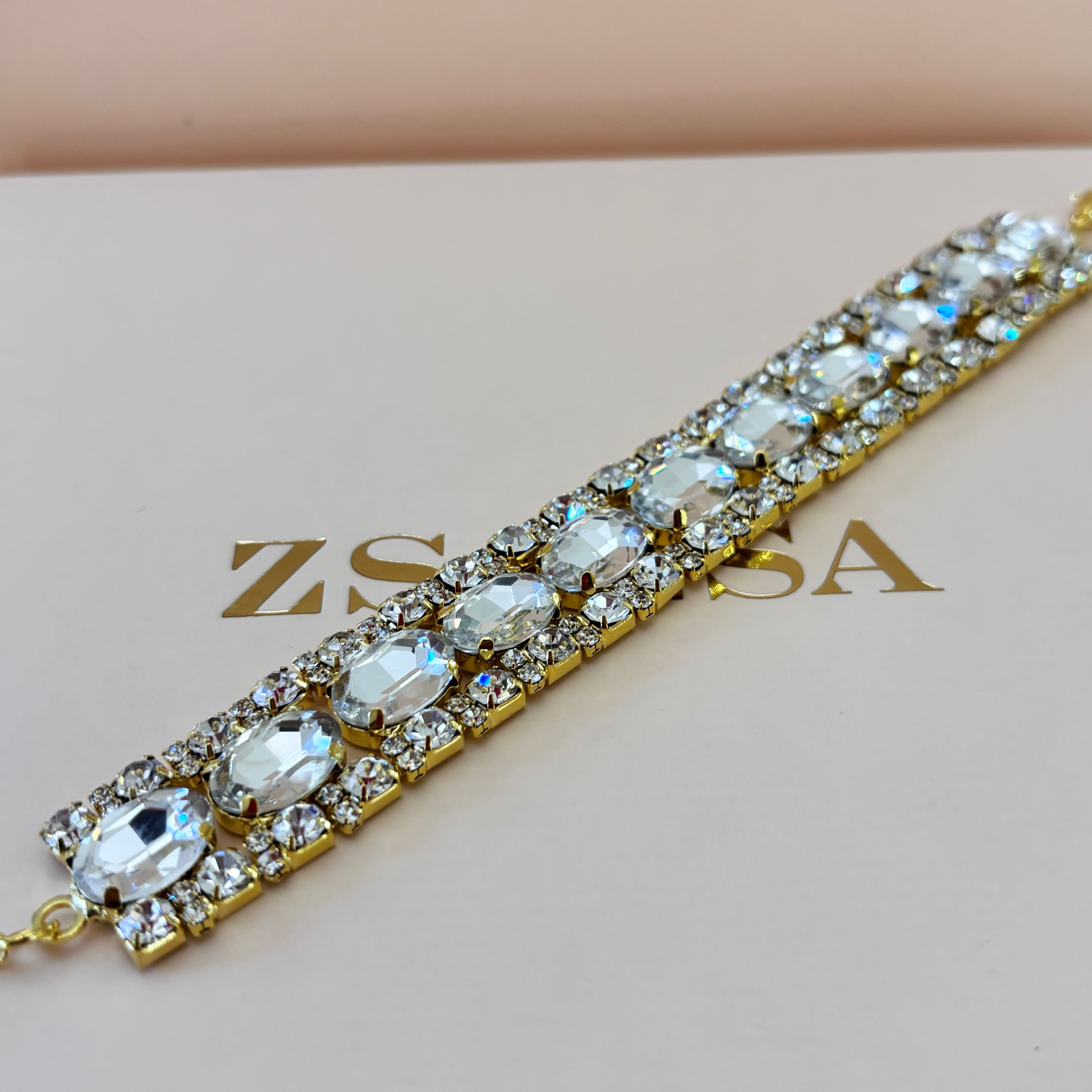 Oval rhinestone bracelet