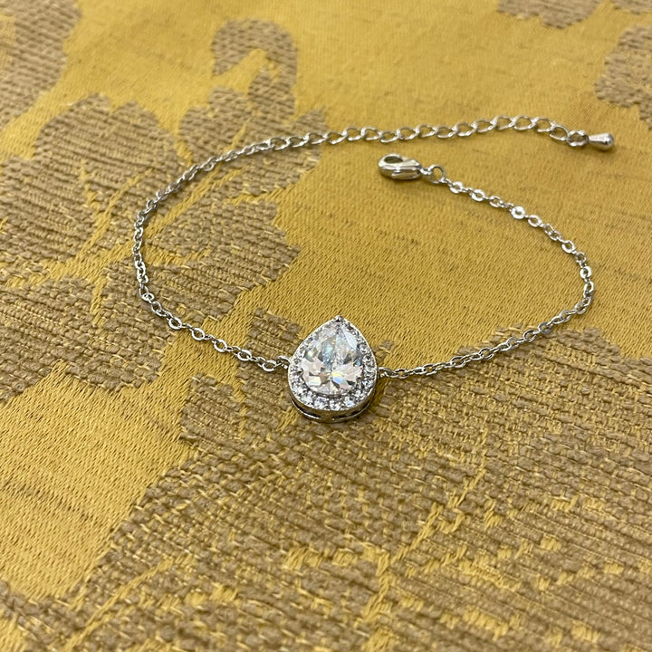 Silver teardrop zircone bracelet