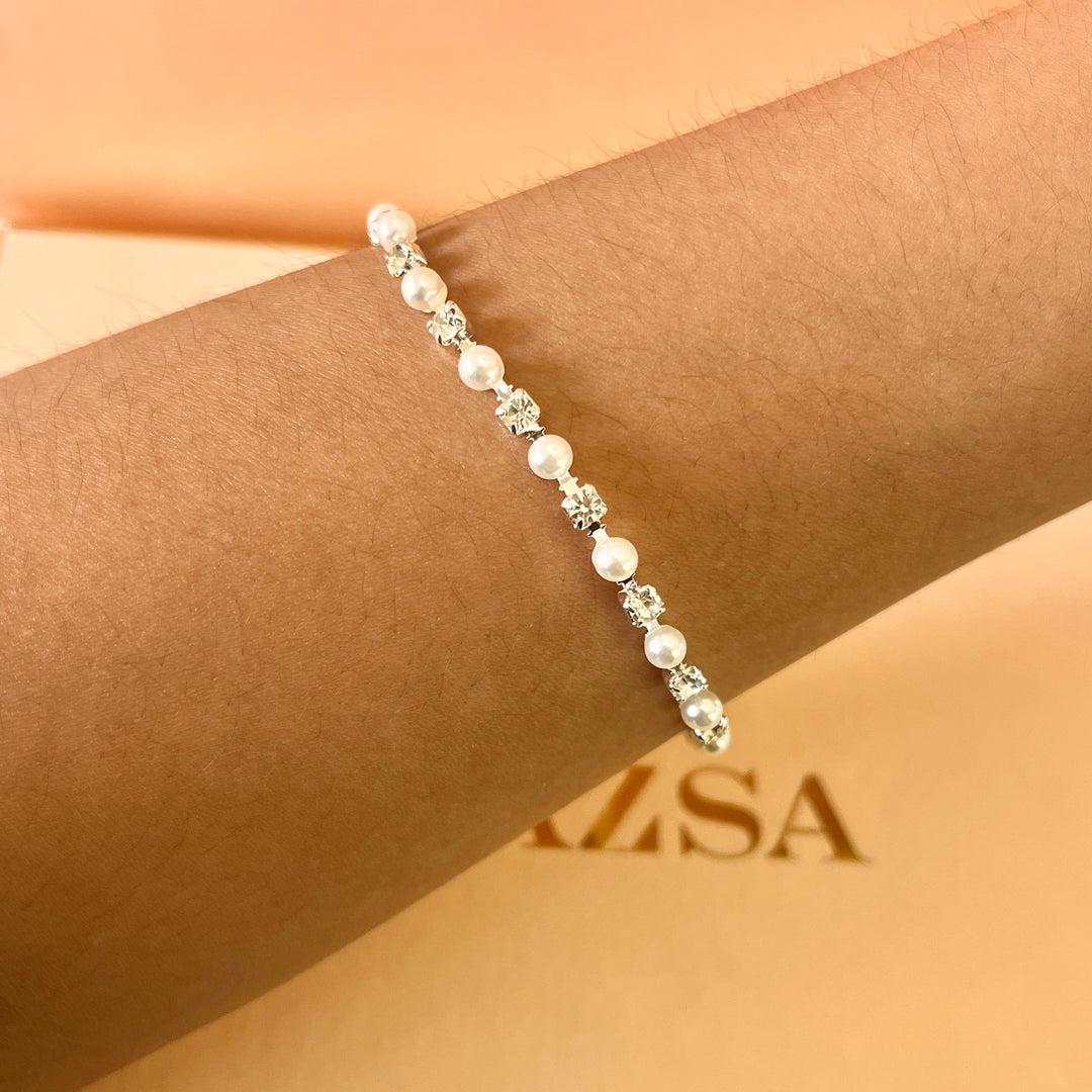 Pearls and rhinestone white gold plated bracelet