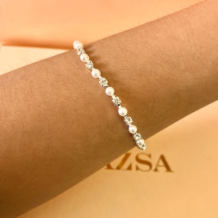 Pearls and rhinestone white gold plated bracelet