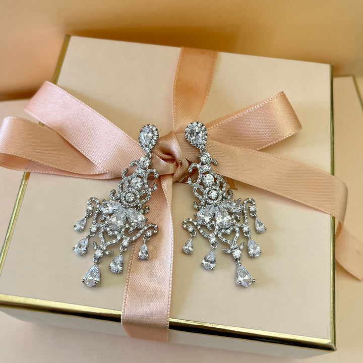 Silver zircone teardrop earrings