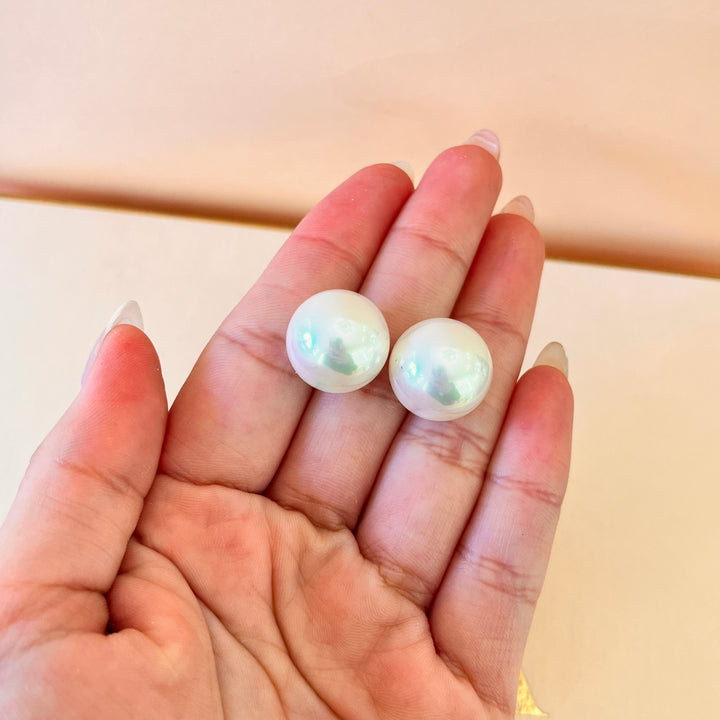 White Mallorca pearls white gold plated studs