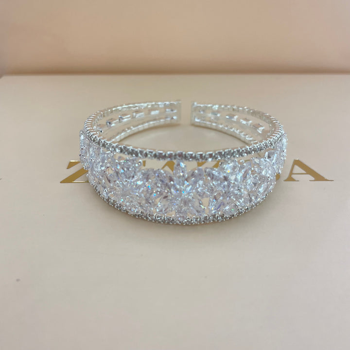 Flower bangle