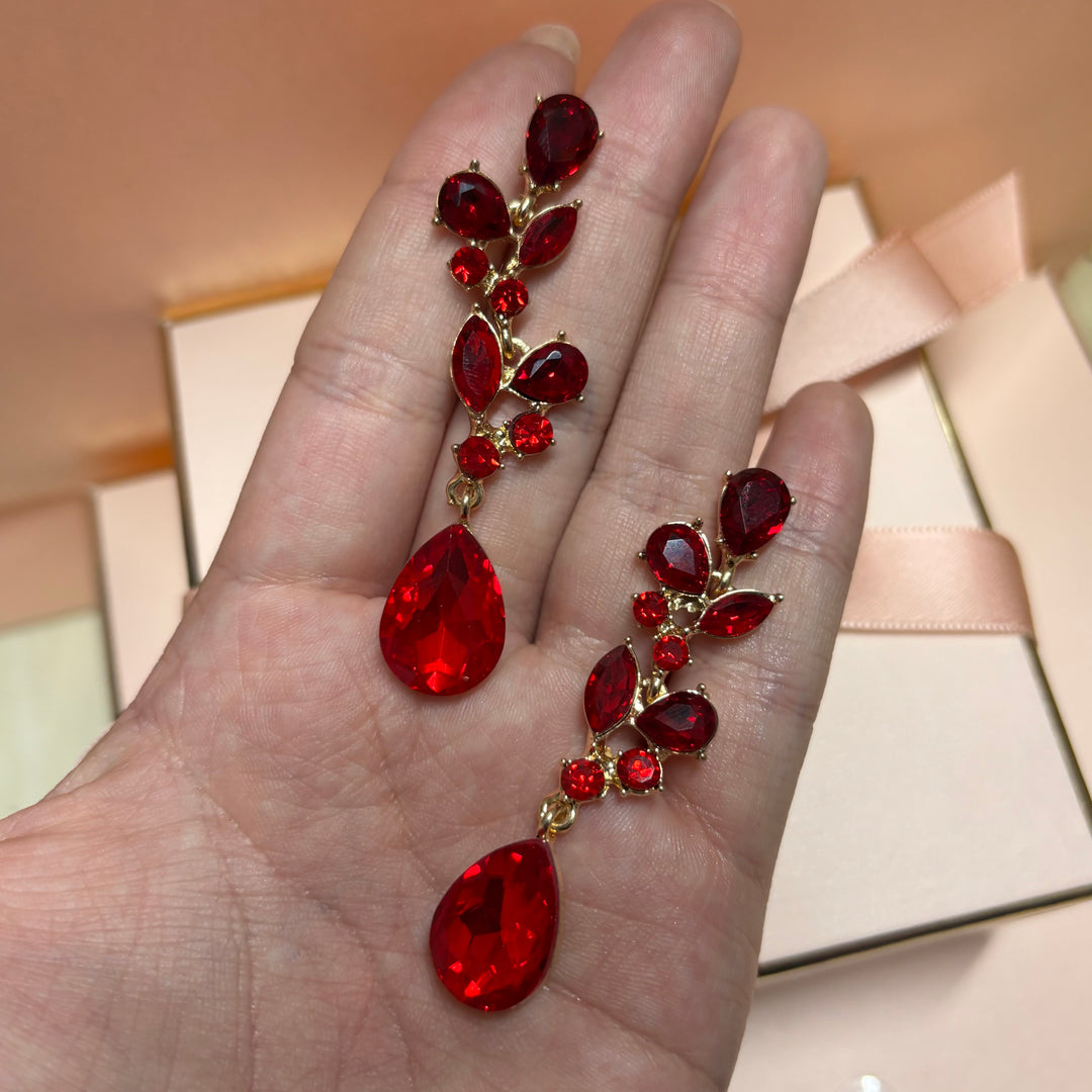 Teardrop earrings
