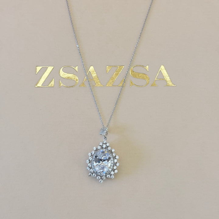 Oval zircone sterling silver pendant