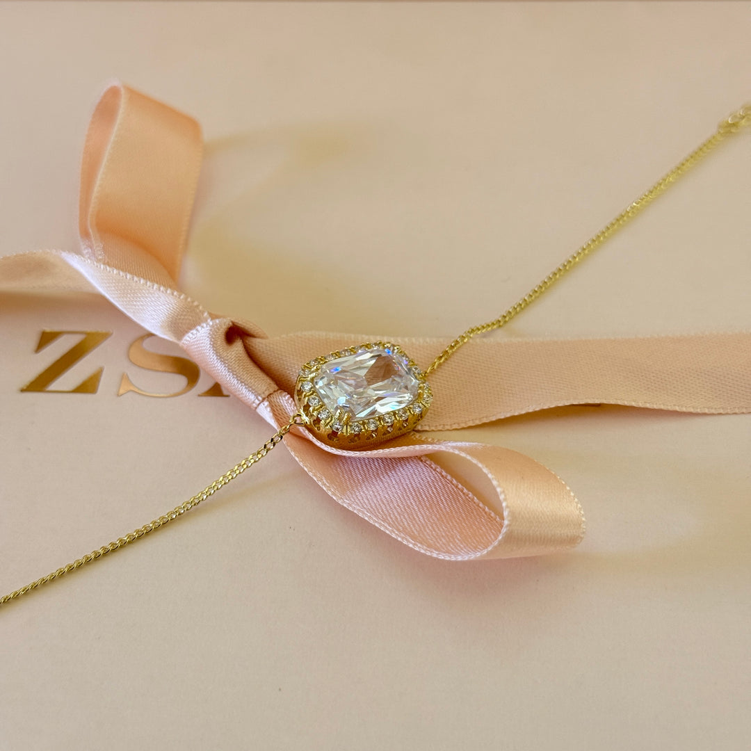 Zircone rectangular in the middle gold plated bracelet