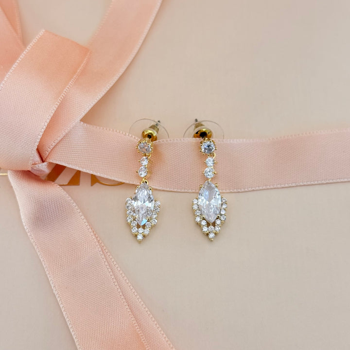 Round and marquise zircone gold plated earrings