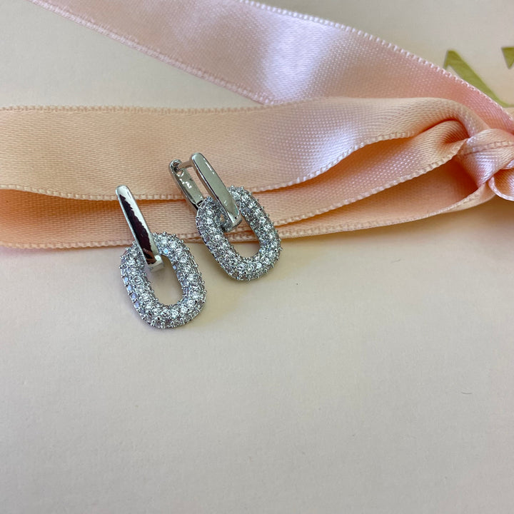 Elegant earrings