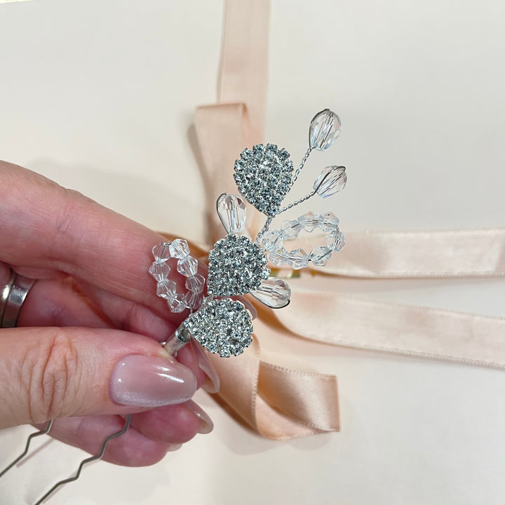Leafy silver pin