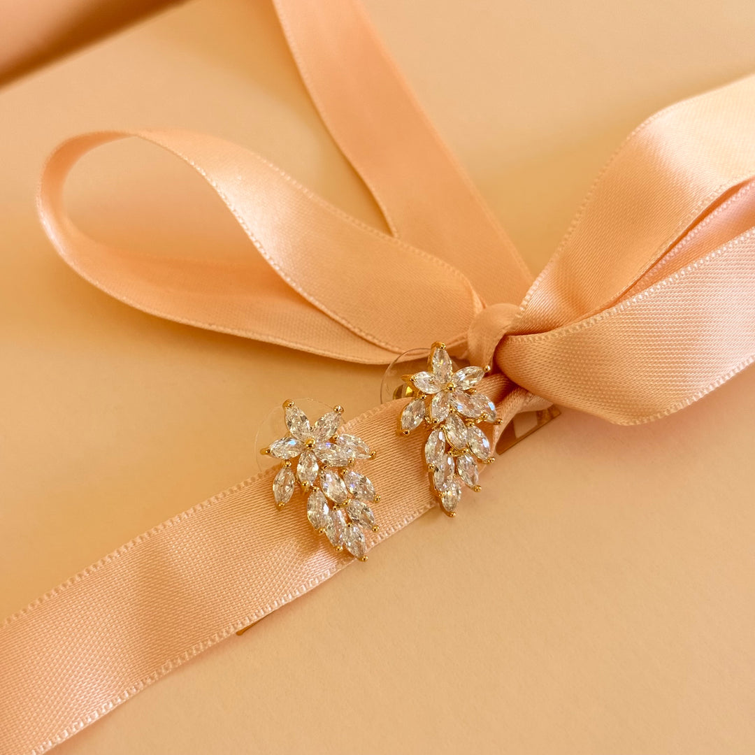 Marquise flower zircone gold plated earrings