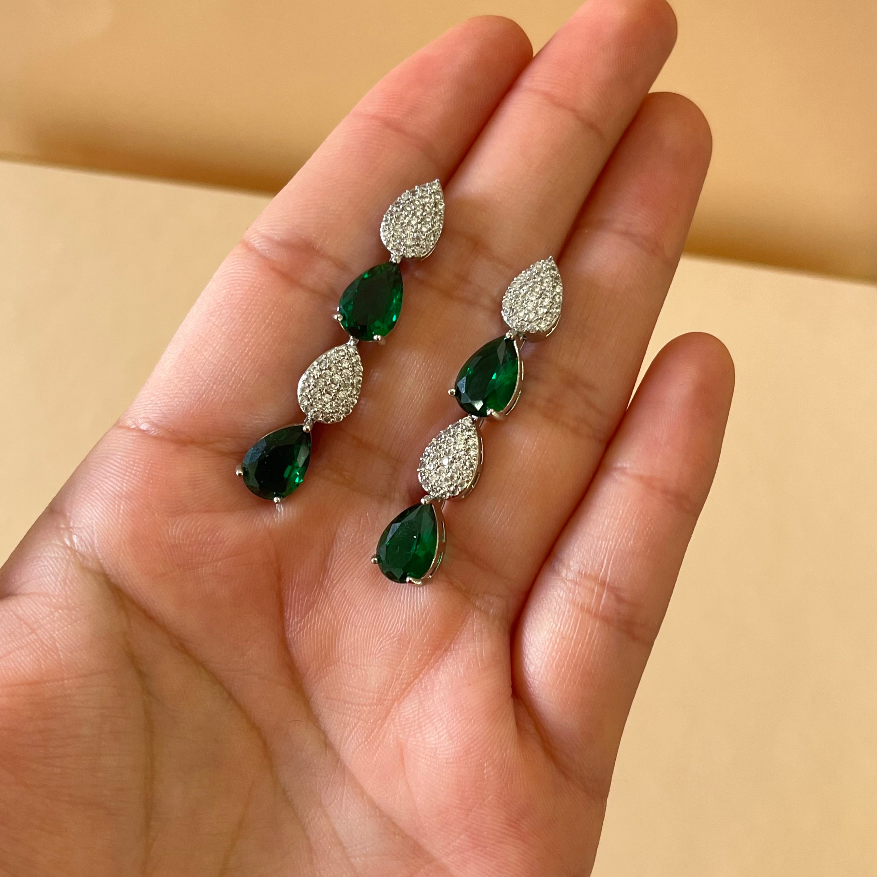 Green zircone set