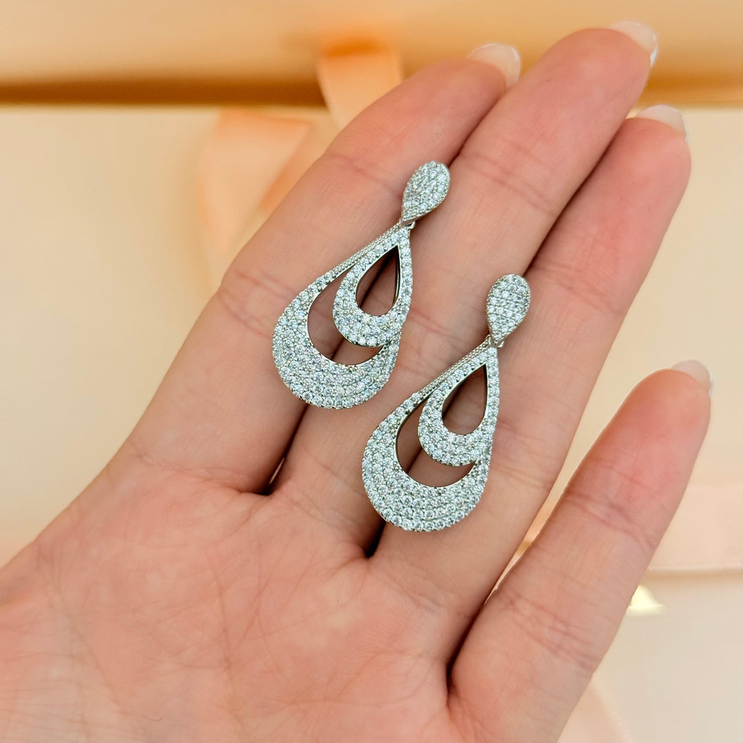 Teardrop zircone silver earrings