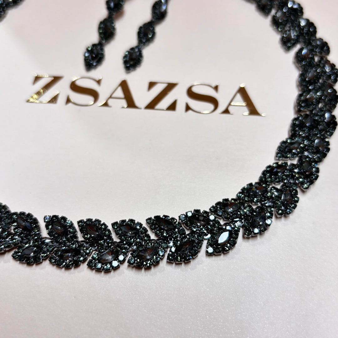 Grey marquise set