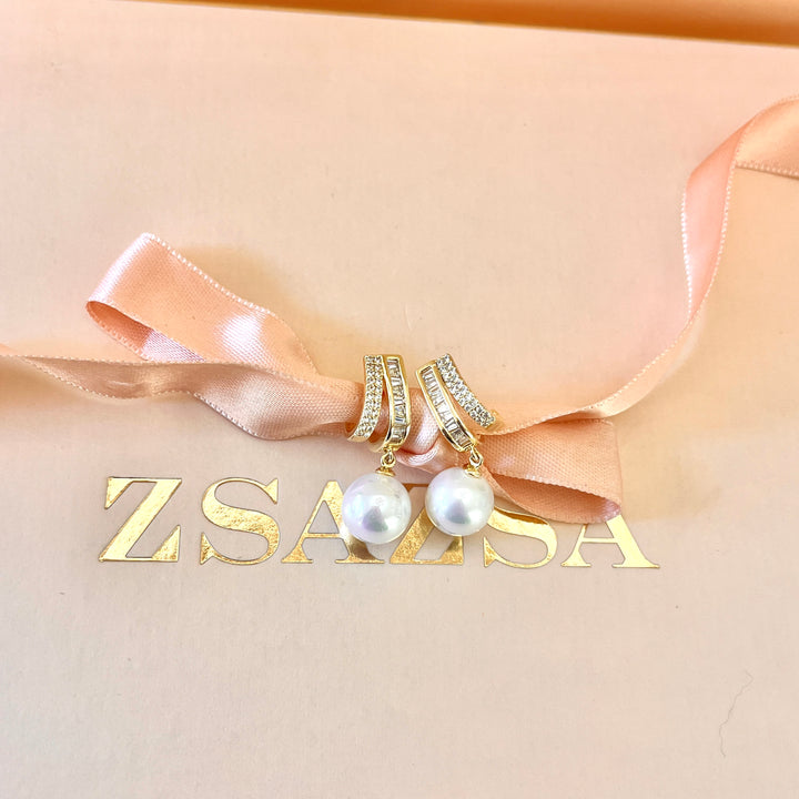 Baguette zircone and white pearls gold plated earrings
