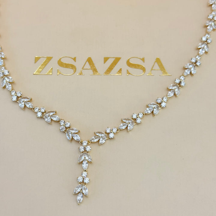 Round and marquise zircone gold plated set