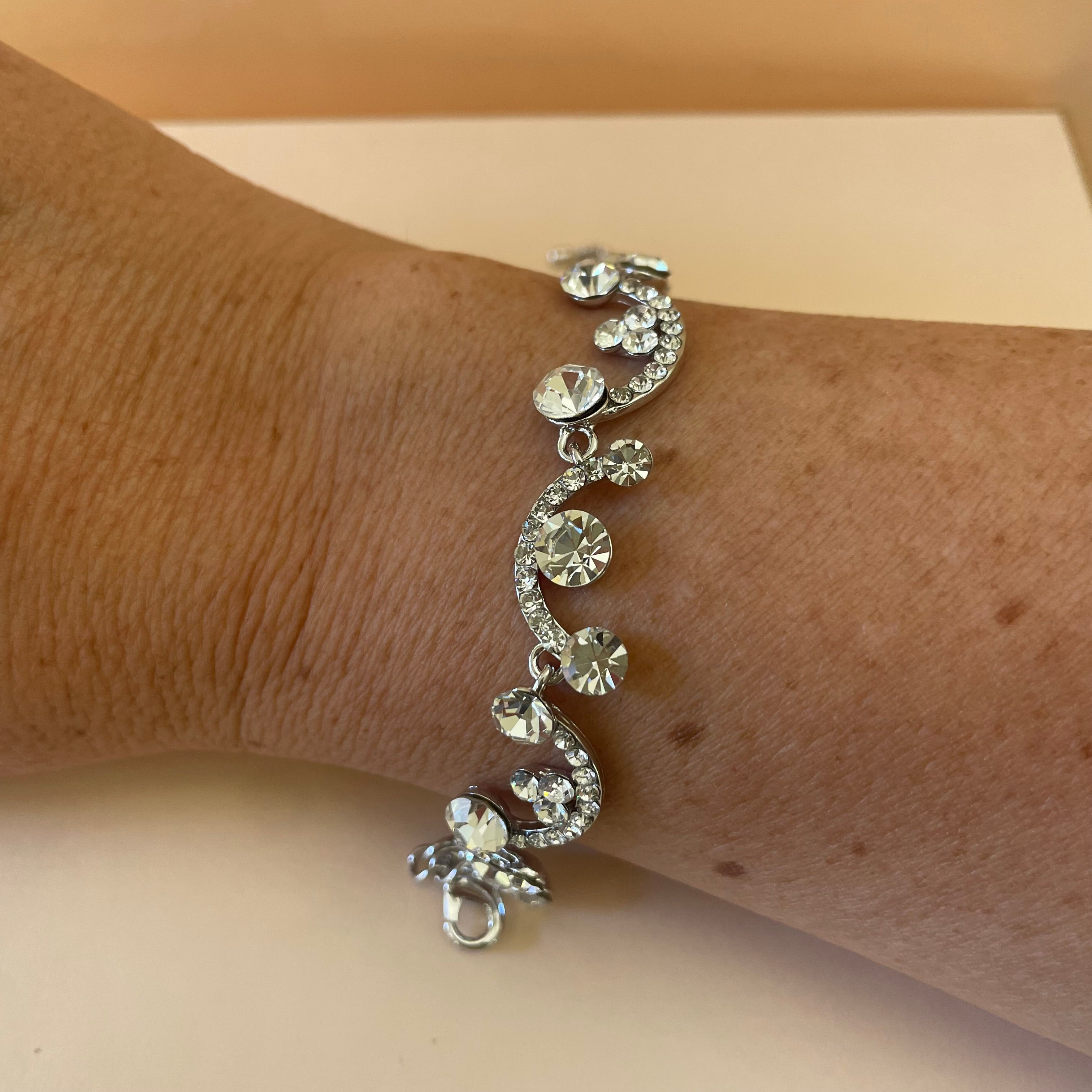 Dainty Swarovski bracelet