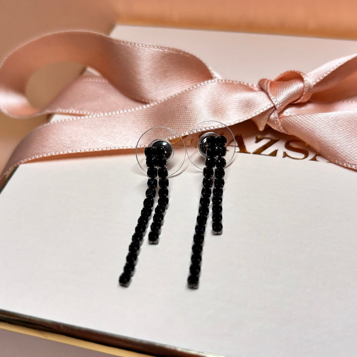 Dainty fringe black earrings