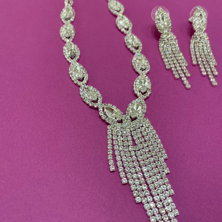 Elegant set