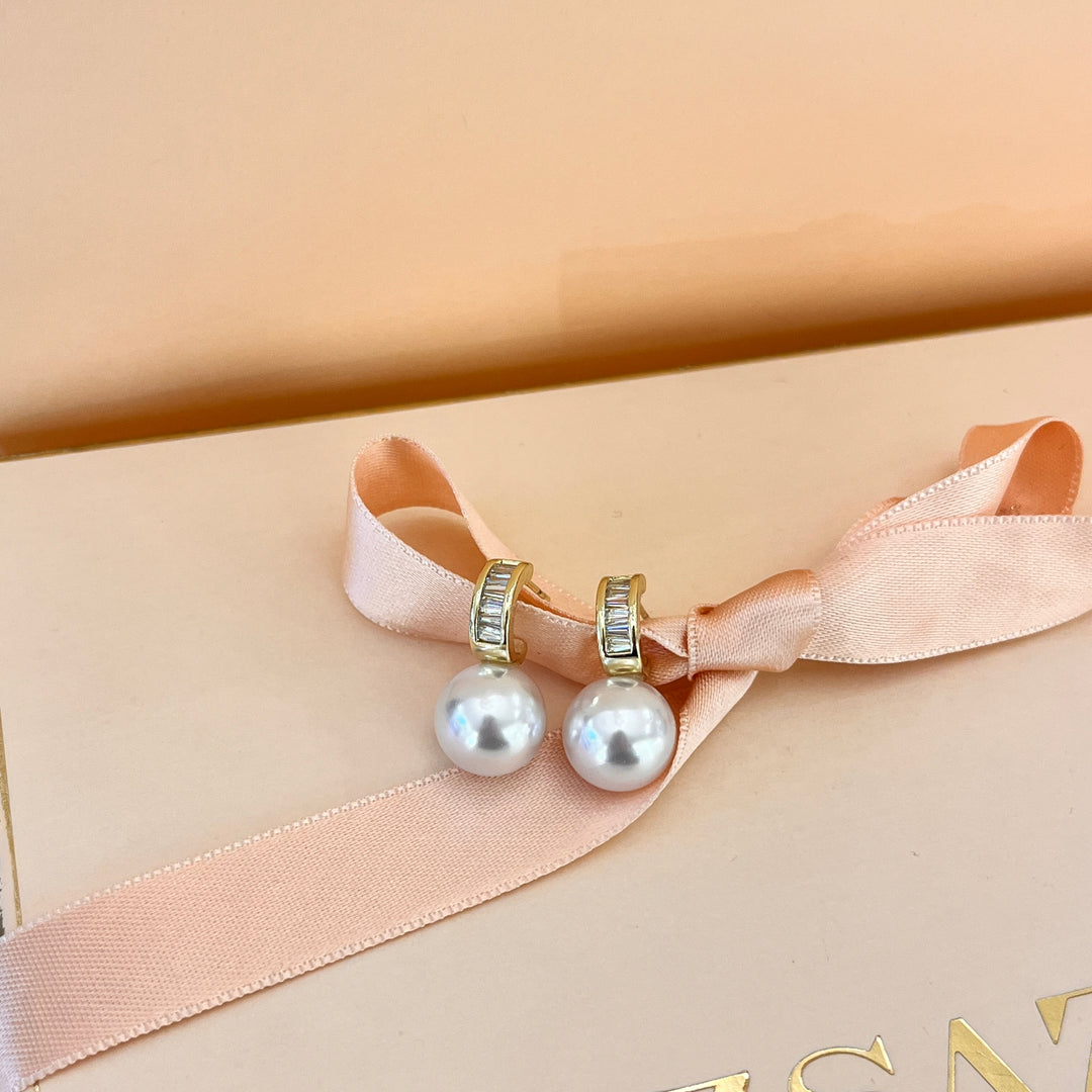 Baguette zircone and white pearls gold plated earrings
