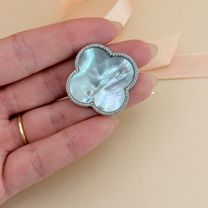 Van cleef Mother of Pearl Effect silver Brooch