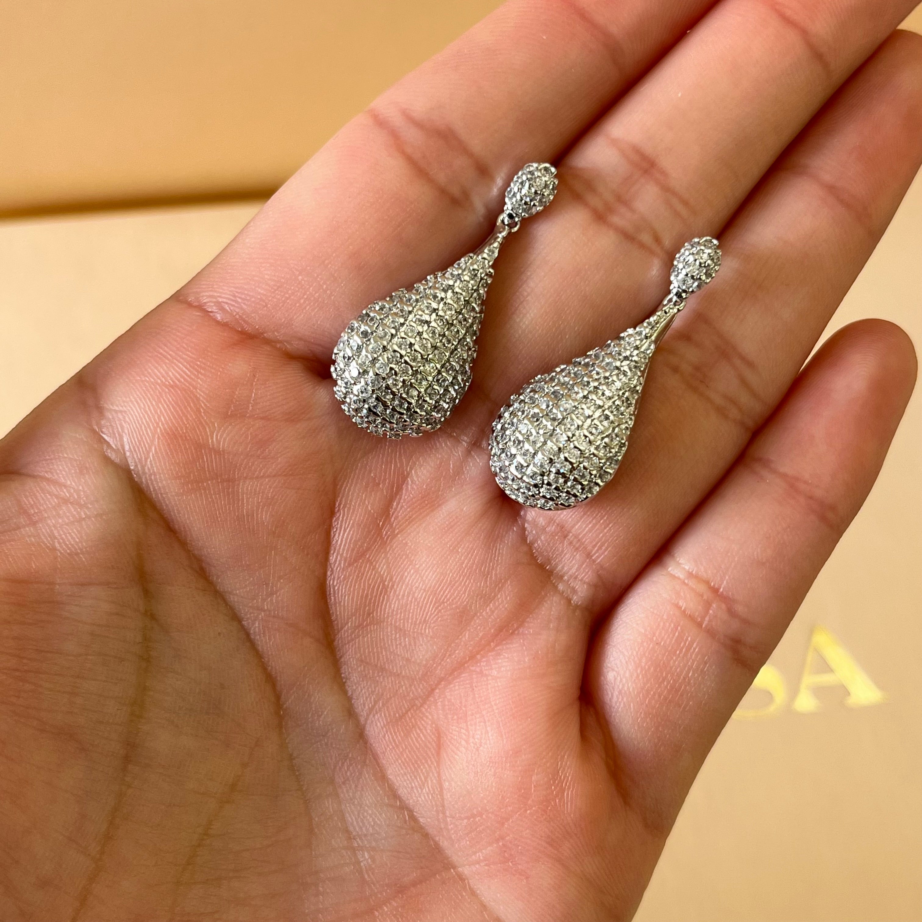 Silver zircone teardrop set