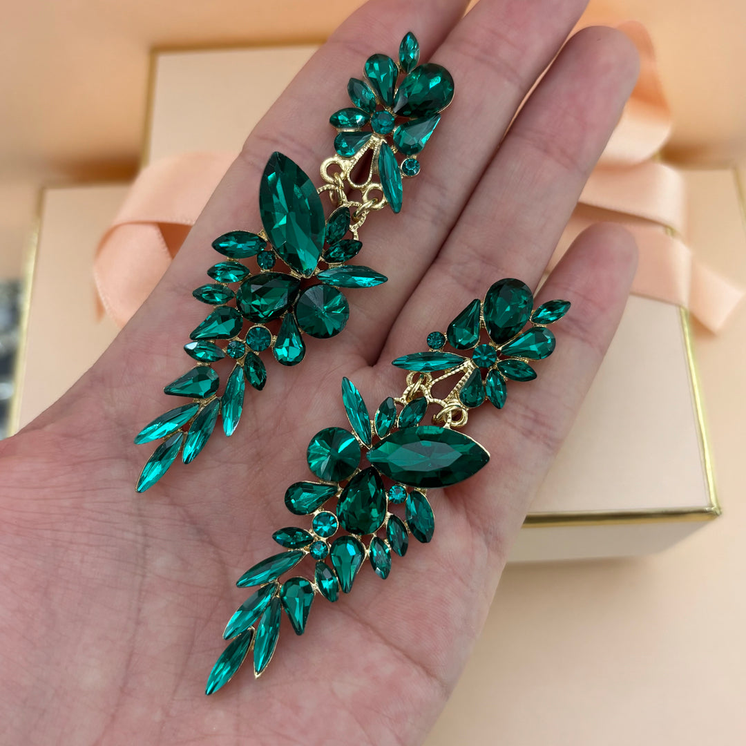 Elegant green marquise earrings