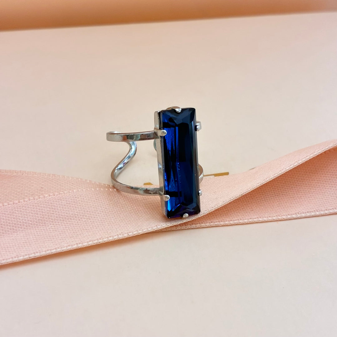 Rectangular navy blue preciosa crystals ring