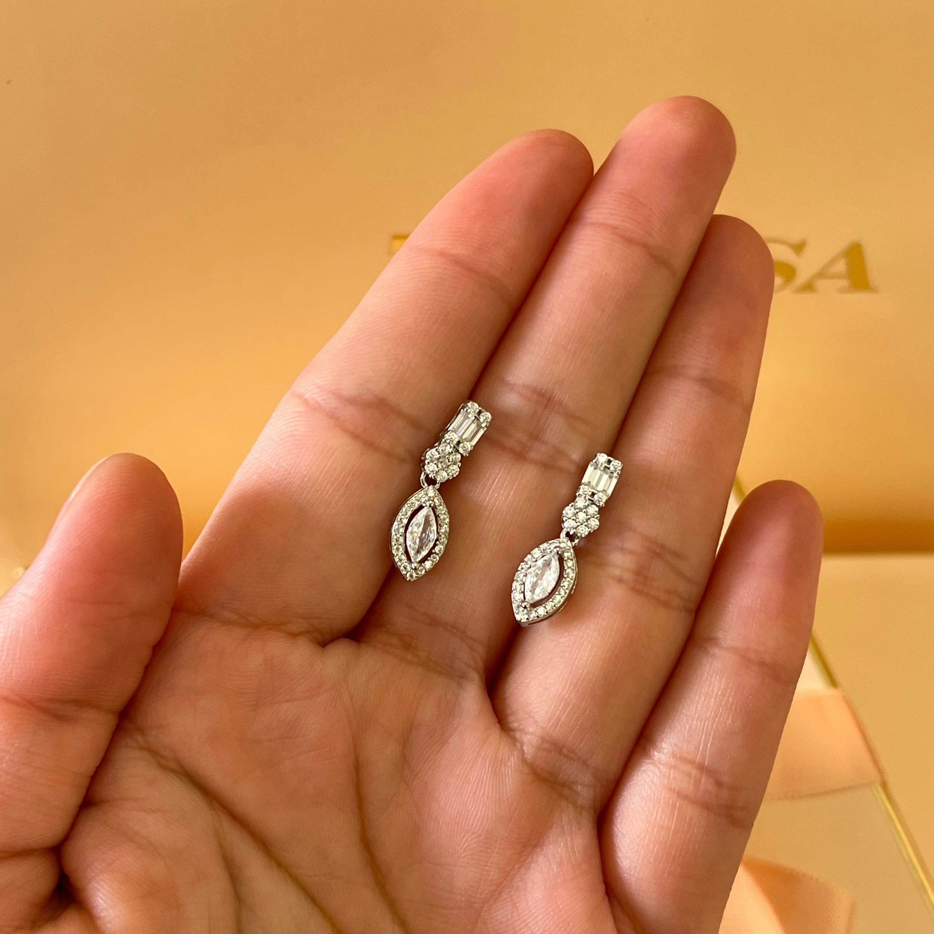 Silver zircone earrings