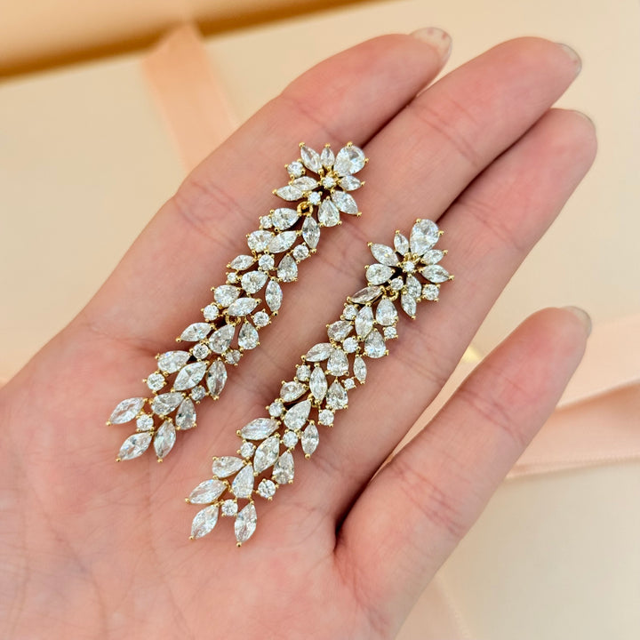 Long marquise zircone gold plated earrings