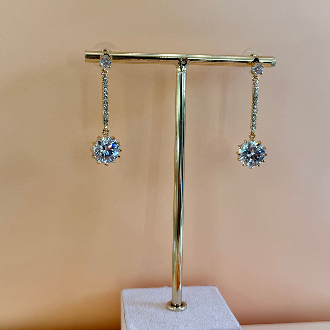 Line and round zircone gold plated earrings