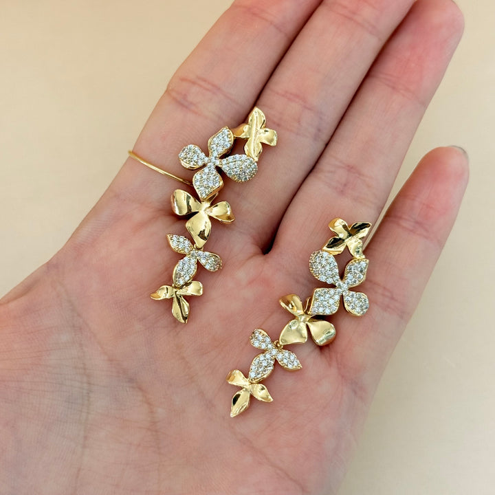 Flowers plain and zircone gold plated earrings