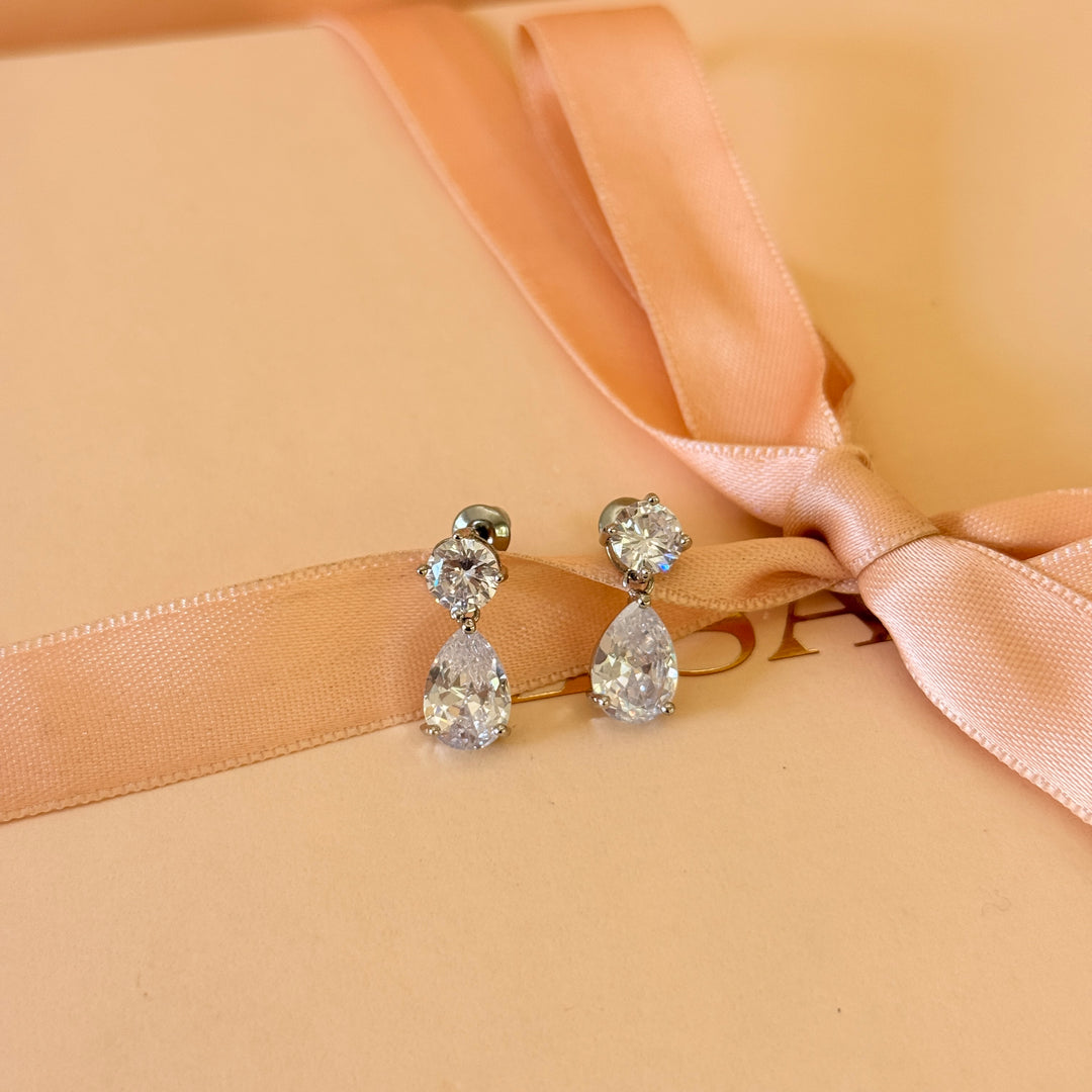 Round and teardrop zircone silver earrings