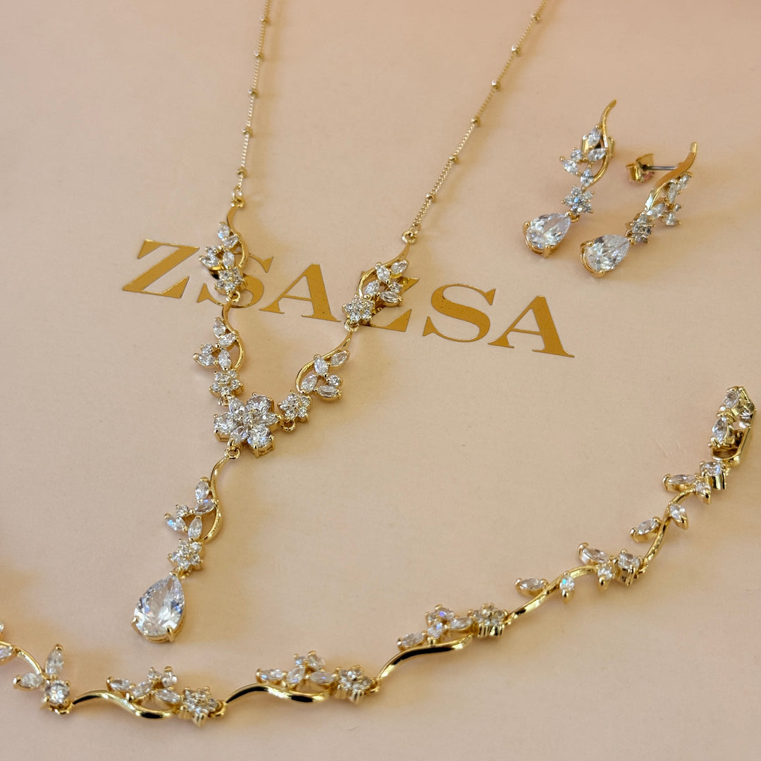 Teardrop and flower zircone gold plated set