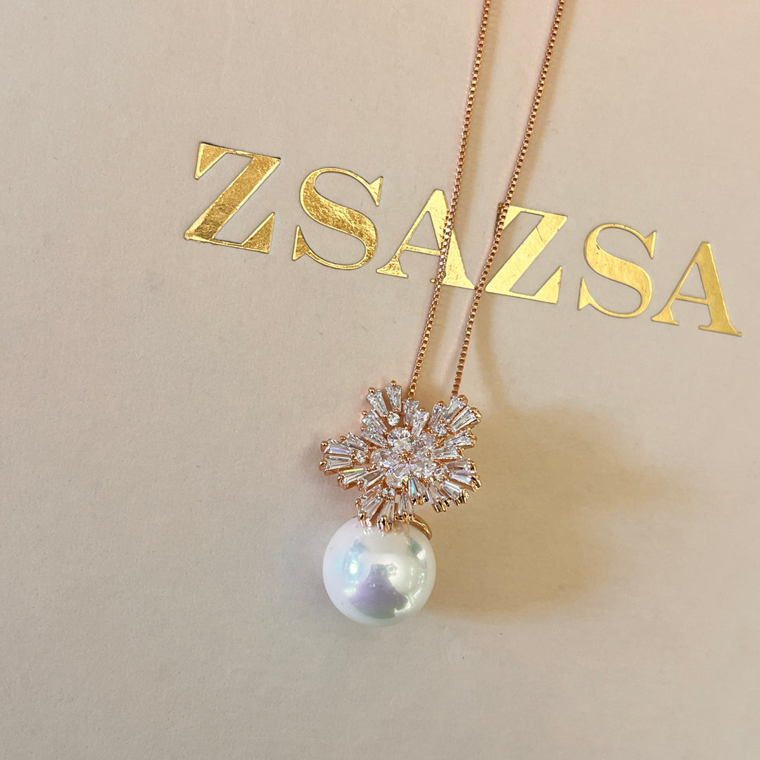 zircone and white pearl rose gold plated pendant