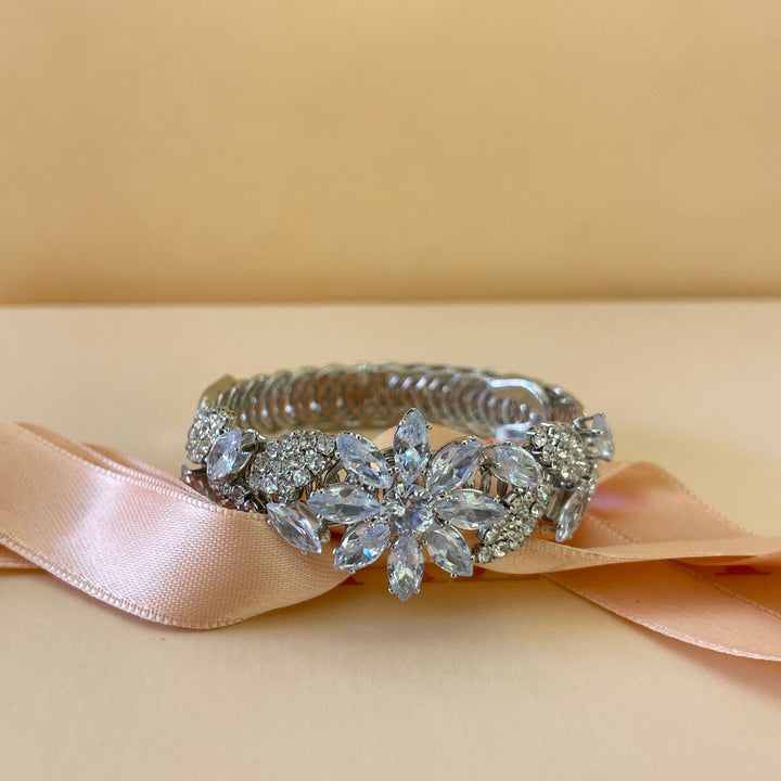 Flower bangle
