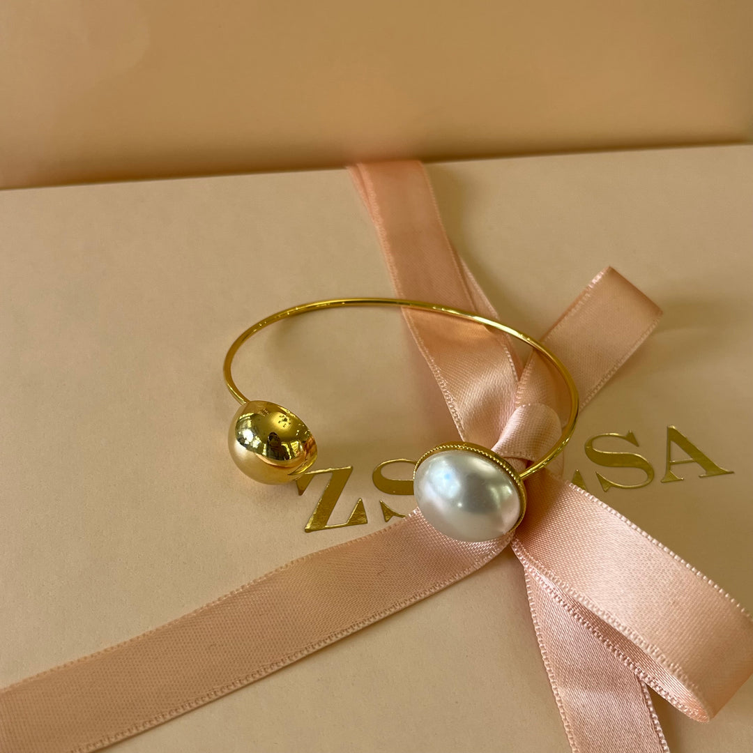 Gold & pearl set