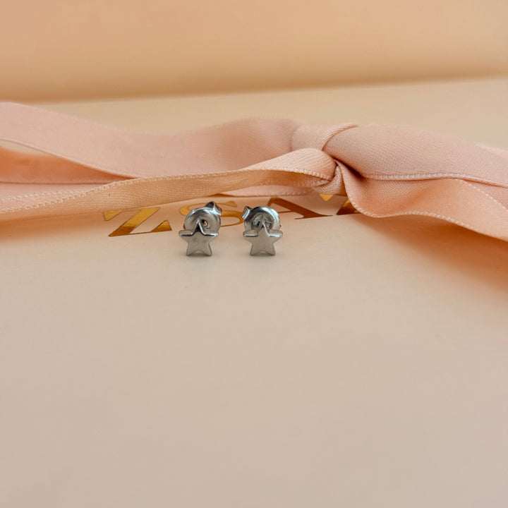 Dainty silver stars earrings