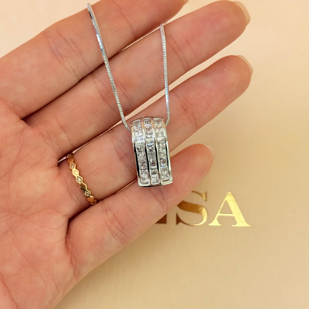 Curved zircone silver set